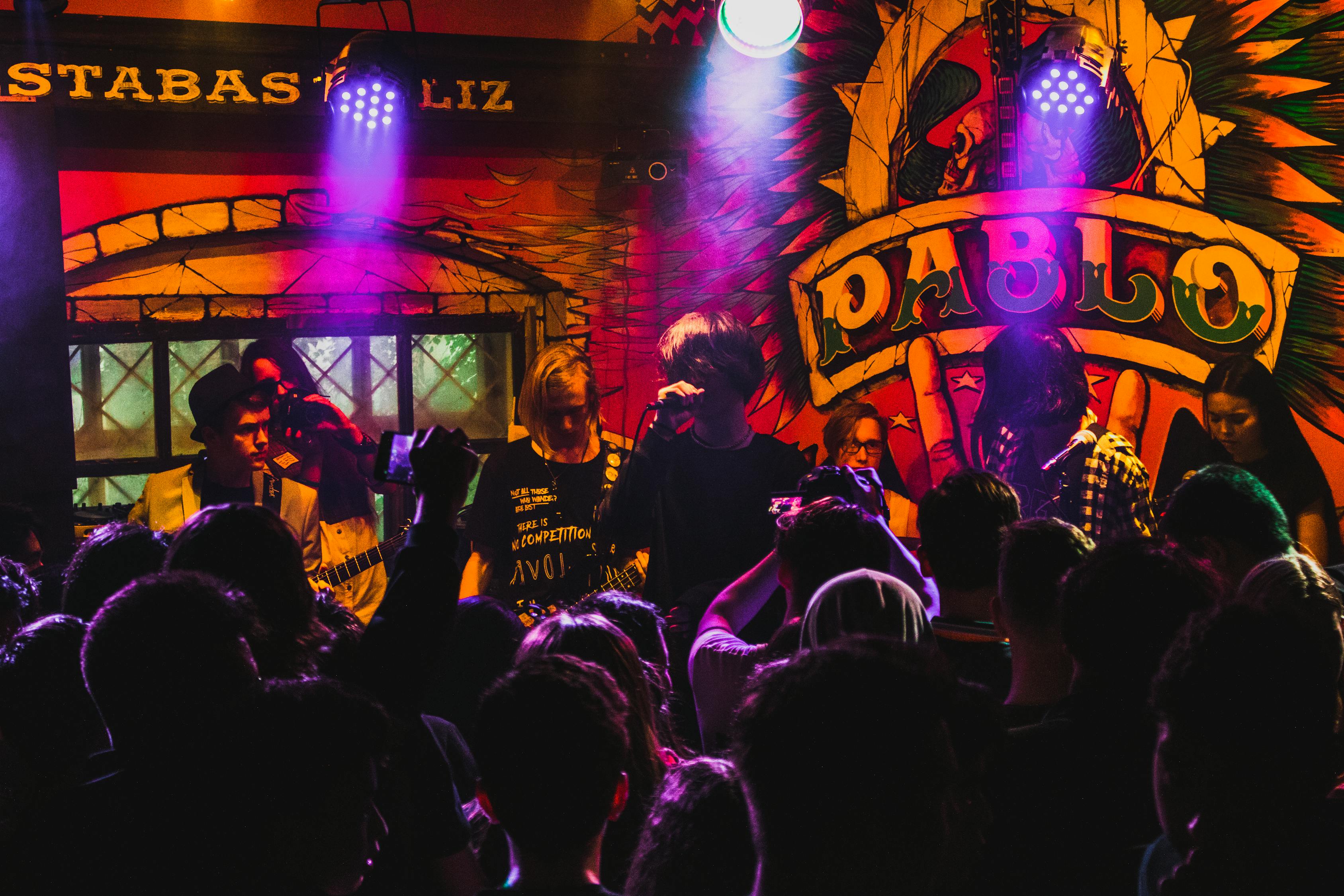 那英荣登歌手2024歌王宝座,现场泪洒舞台 那英荣登歌手2024歌王宝座,现场泪洒舞台