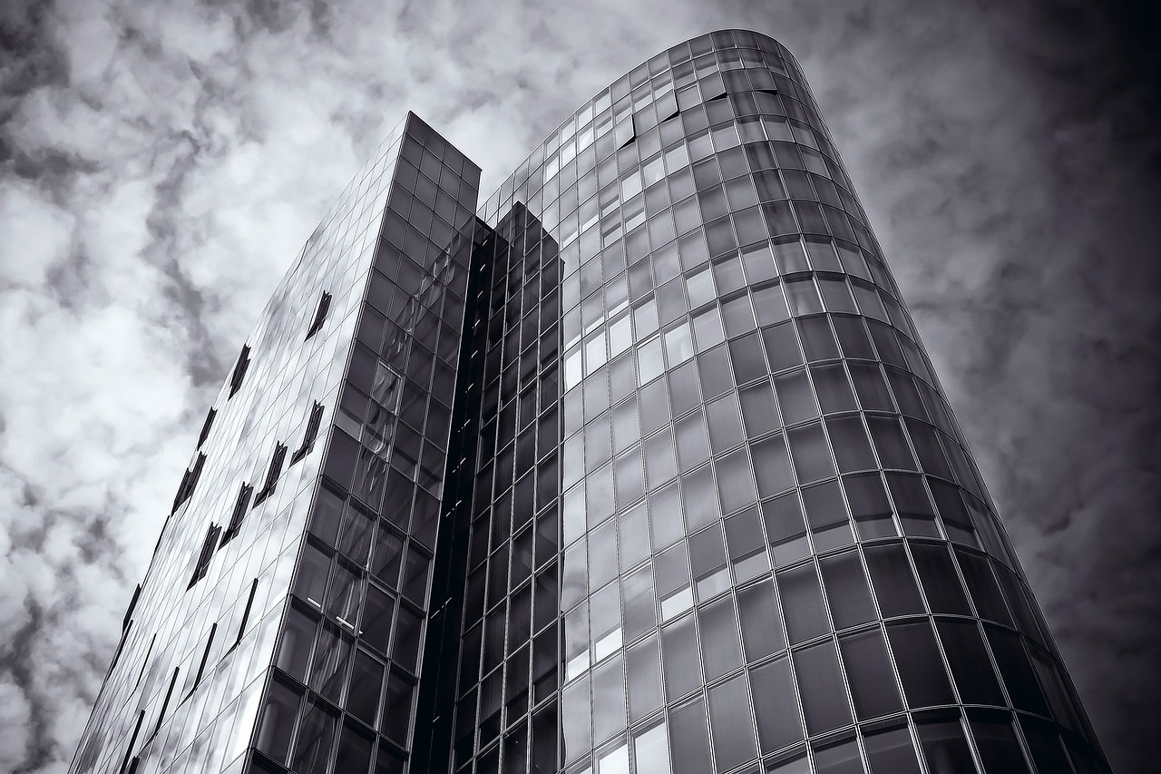 八旬老人疑遭养老院室友暴力致死,悲剧背后的社会反思 八旬老人疑遭养老院室友暴力致死,悲剧背后的社会反思