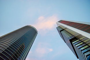 神龙三绕建筑,融合东方美学与现代设计的装潢艺术 神龙三绕建筑,融合东方美学与现代设计的装潢艺术