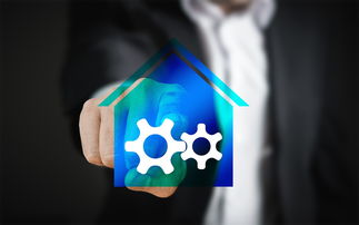 物业费减免政策疑云，公职人员能否享受50%减免？物业的回应与解读