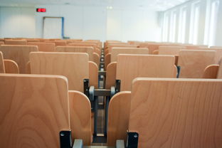 布艺沙发椅，舒适与时尚的完美结合