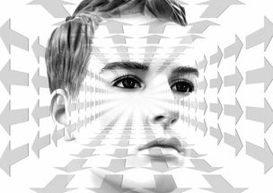 你是否已经厌倦了二分频的声音？试着换种听歌的方式吧！