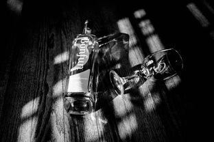 黑水晶面板的魅力与挑战