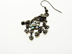 金包银饰品，时尚与价值的完美融合