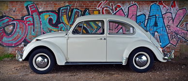 感恩之心,回馈真情,一位女车主的跪谢与全新大众车的赠予 感恩之心,回馈真情,一位女车主的跪谢与全新大众车的赠予