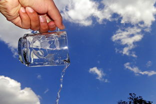 00后如何利用DeepSeek创造奇迹，1天卖出3.3亿的惊人成就