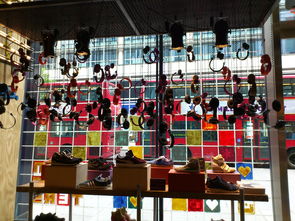 服装店陈列的艺术，如何通过视觉营销提升销售