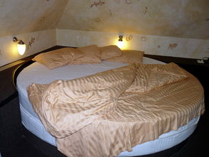 温暖一冬,选对枕头才是关键—百思寒羽绒被,你的冬日温暖小卫士 温暖一冬,选对枕头才是关键—百思寒羽绒被,你的冬日温暖小卫士