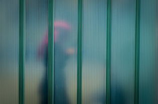 擦玻璃的那些事儿,轻松让窗户明亮如新 擦玻璃的那些事儿,轻松让窗户明亮如新